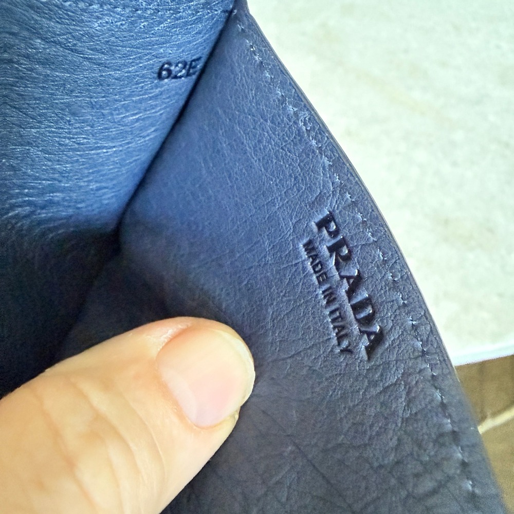 Prada Baltico Ostrich Leather Card Holder Wallet 2MC223 Struzzo Navy Blue Italy - Picture 3 of 8